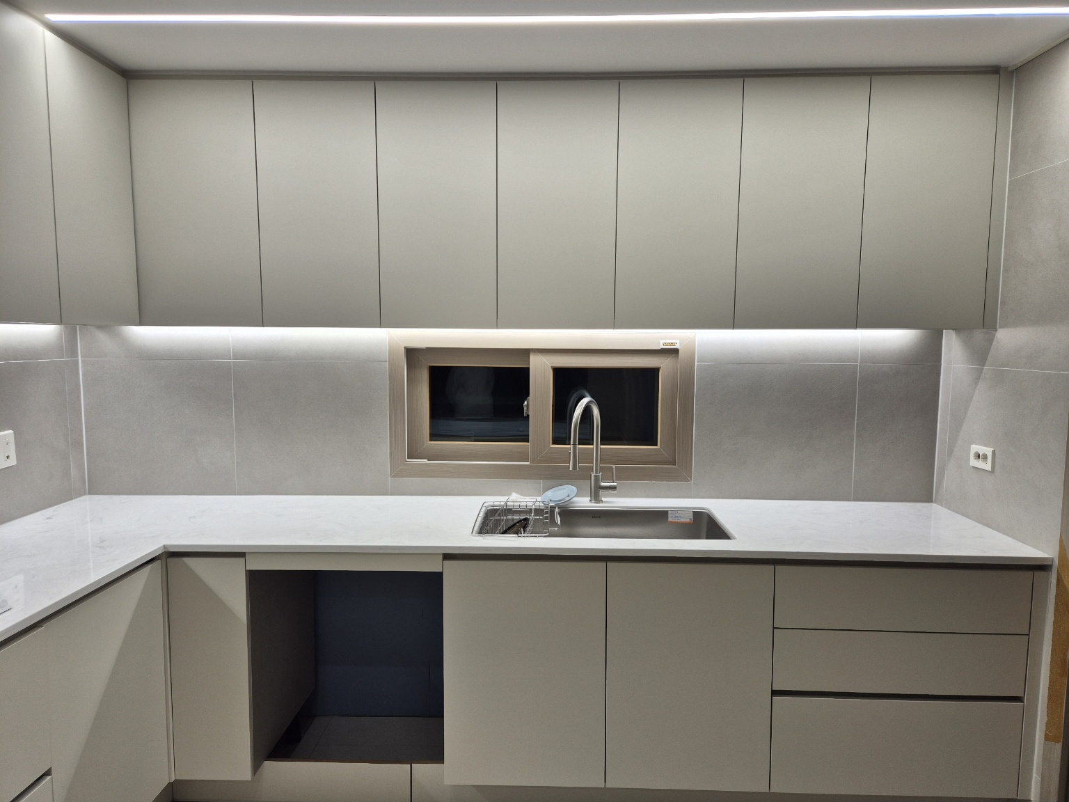 /user/0/01083728003/editor/2501/7b02e9da8d5264bf8bc0b4786acdca4f_1738168957_0063.jpg 이미지크게보기